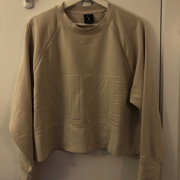 Cropped Nike sweater